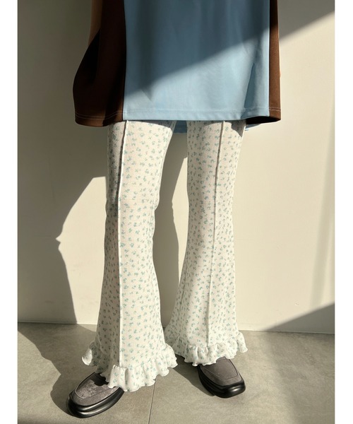 WC（ダブル シー）の「リトルフラワーワッフルフリルパンツ（その他パンツ・レディース・ピンク/サックスブルー・FREE）」の3枚目の写真