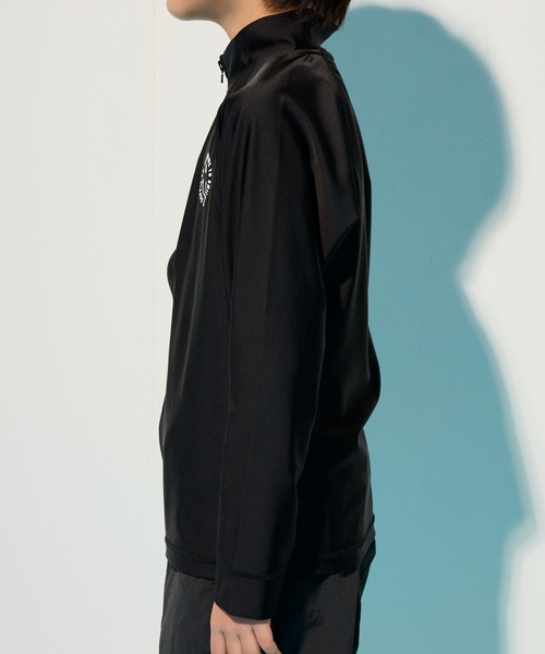 RUSTY（ラスティ）の「【RUSTY/ラスティー】キッズラッシュガード  ジップアップ UVウェア 日焼け対策 水着 スクール水着 スマイル柄（ラッシュガード・キッズ・ブラック/ホワイト/ネイビー・130/140/150/160/170）」の12枚目の写真