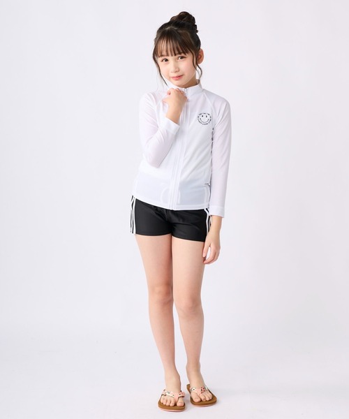 RUSTY（ラスティ）の「【RUSTY/ラスティー】キッズラッシュガード  ジップアップ UVウェア 日焼け対策 水着 スクール水着 スマイル柄（ラッシュガード・キッズ・ブラック/ホワイト/ネイビー・130/140/150/160/170）」の5枚目の写真