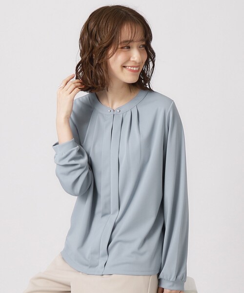 DRESKIP（ドレスキップ）の「◆【無理せずキレイ/2WAYネック】パール調ボタンブラウス（シャツ/ブラウス・レディース・ベージュ/オフホワイト/ブラック/ライトブルー・02/03/04）」の4枚目の写真