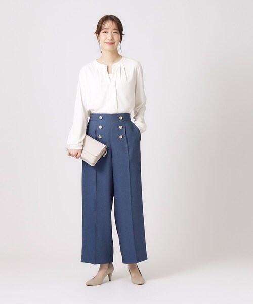 DRESKIP（ドレスキップ）の「◆【無理せずキレイ/2WAYネック】パール調ボタンブラウス（シャツ/ブラウス・レディース・ベージュ/オフホワイト/ブラック/ライトブルー・02/03/04）」の11枚目の写真