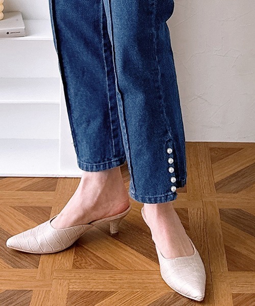 nissen（ニッセン）の「【販売終了】裾スリットパール付デニムパンツ（デニムパンツ・レディース・ブルー/チャコール・M/L）」の15枚目の写真