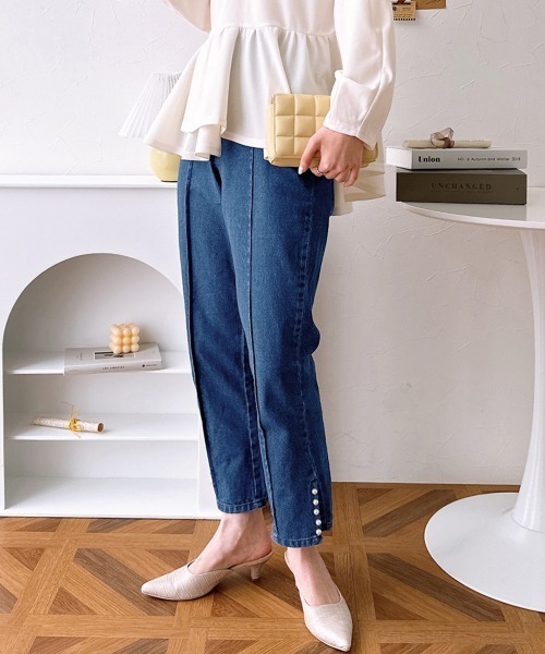 nissen（ニッセン）の「【販売終了】裾スリットパール付デニムパンツ（デニムパンツ・レディース・ブルー/チャコール・M/L）」の12枚目の写真