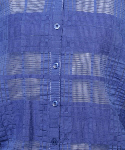 niko and...(ニコアンド)の「シアーチェックシャーリングシャツ(シャツ/ブラウス・レディース・ブルー/ブラック/アイボリー・FREE)」の6枚目の写真