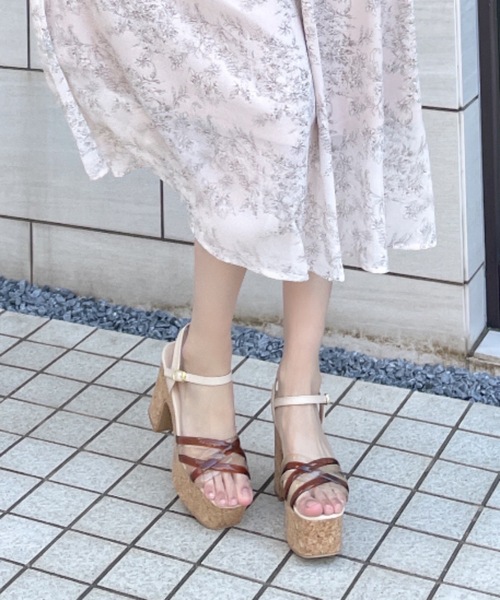 one wayザッカ（ワンウェイザッカ）の「クリアチューブ厚底コルク