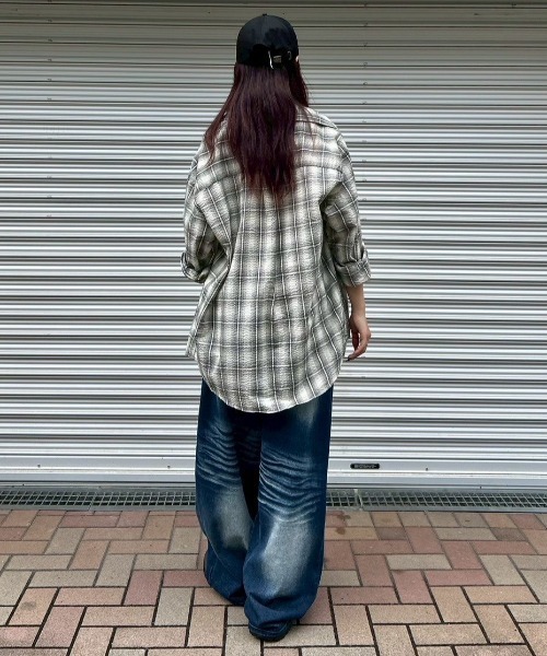 セール】【Chikashitsu +】design washing wide denim pants