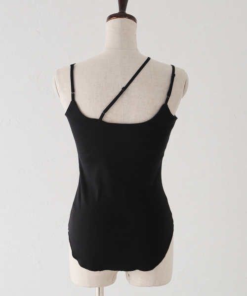 JOINT WORKS（ジョイントワークス）の「【COMMRE / コムル】2WAY ストラップキャミ（キャミソール・レディース・ブラック/ホワイト・FREE）」の4枚目の写真