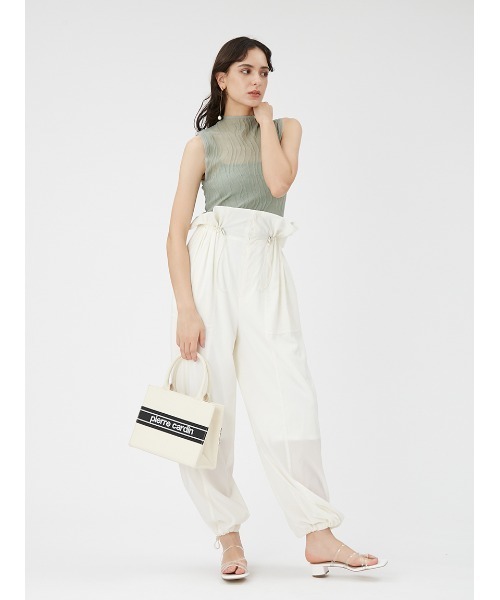 FRAY I.D(フレイアイディー)の「フリルドロストパラシュートパンツ(その他パンツ・レディース・ライトグレー/ホワイト/ネイビー・1/0)」の16枚目の写真