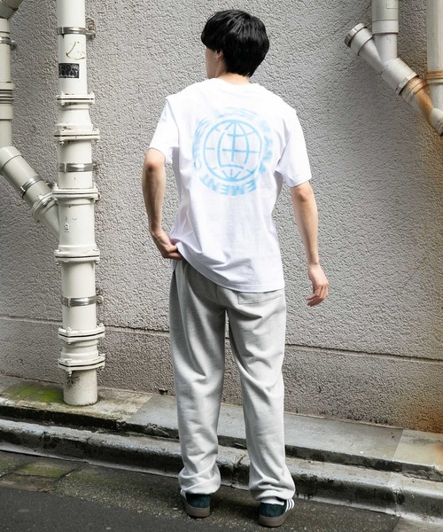 Tシャツ・カットソー LMC GRAFFITI SWEATSHIRT off white 0LM23SSW107OFF Off White Embroidered WHT Graffiti T-Shirt, Tops - Designer
