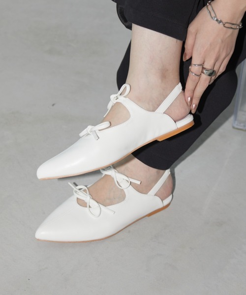 Aunt Marie's(アントマリーズ)の「ダブルリボンポインテッドサンダル(サンダル・レディース・ホワイト/ブラック/シルバー・S/M/L)」の11枚目の写真