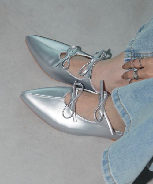 Aunt Marie's(アントマリーズ)の「ダブルリボンポインテッドサンダル(サンダル・レディース・ホワイト/ブラック/シルバー・S/M/L)」の21枚目の写真