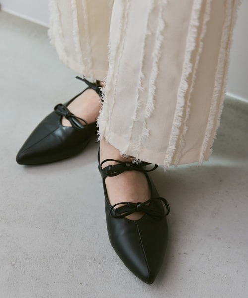 Aunt Marie's(アントマリーズ)の「ダブルリボンポインテッドサンダル(サンダル・レディース・ホワイト/ブラック/シルバー・S/M/L)」の16枚目の写真