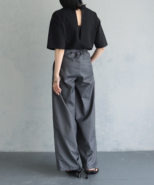 &g'aime（アンジェム）の「【&g’aime】バックオープンカットソー（Tシャツ/カットソー・レディース・チャコールグレー/ブラック/ホワイト・FREE）」の6枚目の写真