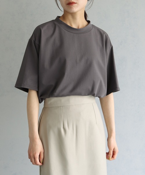 &g'aime（アンジェム）の「【&g’aime】バックオープンカットソー（Tシャツ/カットソー・レディース・チャコールグレー/ブラック/ホワイト・FREE）」の5枚目の写真