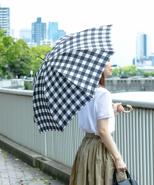 SMELLY（スメリー）の「【晴雨兼用】because　ギンガムチェックバンブー長傘（長傘・レディース・ブルー系その他/ブラック・FREE）」の18枚目の写真