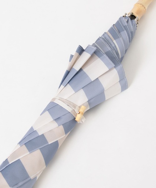 SMELLY（スメリー）の「【晴雨兼用】because　ギンガムチェックバンブー長傘（長傘・レディース・ブルー系その他/ブラック・FREE）」の8枚目の写真