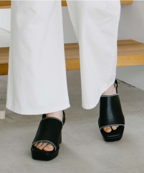 archives（アルシーヴ）の「ストームバックバンドサンダル（サンダル・レディース・ブラック/アイボリー・MEDIUM/LARGE）」の2枚目の写真