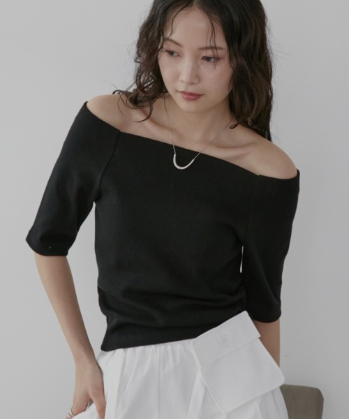 Aunt Marie's(アントマリーズ)の「カップ付きオフショルリブハーフスリーブトップス/カットソー(Tシャツ/カットソー・レディース・ネイビー/ホワイト/ライトグレー/ブラウン/ブラック/チャコールグレー・FREE)」の1枚目の写真