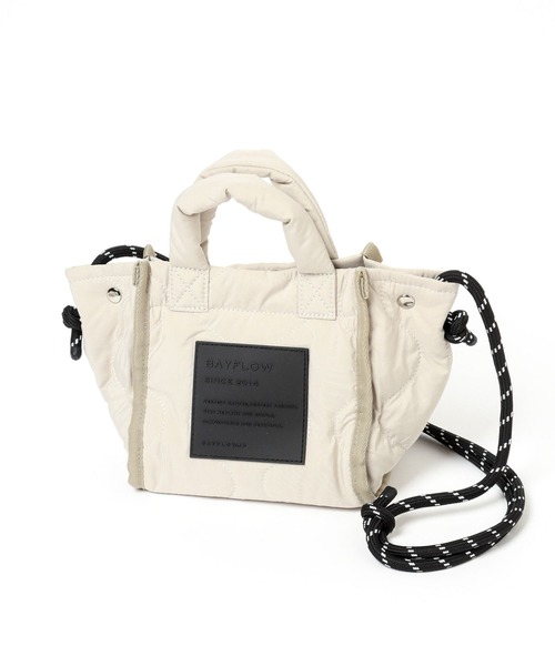 BAYFLOW(ベイフロー)の「キルト変形ミニショルダー(ショルダーバッグ・レディース・コーラルピンク/アイボリー/ブラック/シルバー・FREE)」の7枚目の写真