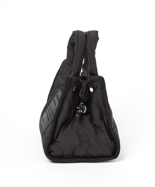 BAYFLOW(ベイフロー)の「キルト変形ミニショルダー(ショルダーバッグ・レディース・コーラルピンク/アイボリー/ブラック/シルバー・FREE)」の14枚目の写真