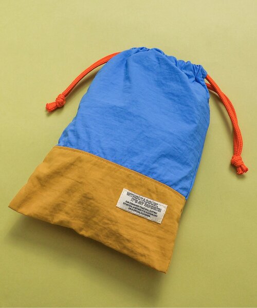 BREEZE（ブリーズ）の「巾着(Mサイズ)（ポーチ・キッズ・ブラック/レッド/ラベンダー/ブルー・MEDIUM）」の3枚目の写真