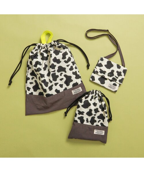 BREEZE（ブリーズ）の「巾着(Mサイズ)（ポーチ・キッズ・ブラック/レッド/ラベンダー/ブルー・MEDIUM）」の6枚目の写真