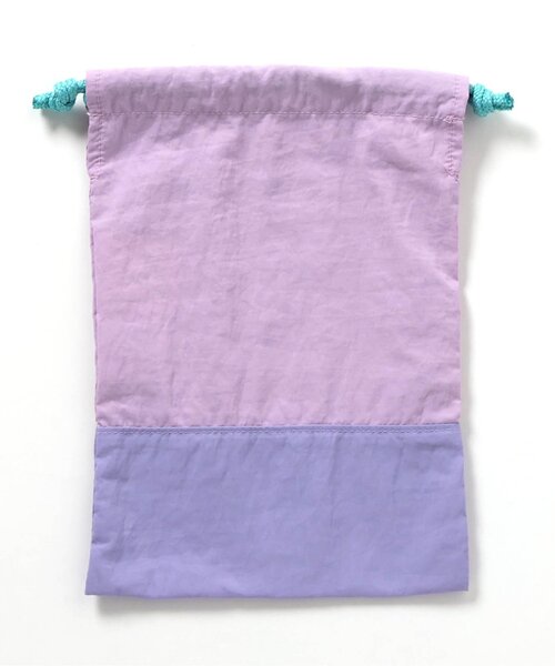 BREEZE（ブリーズ）の「巾着(Mサイズ)（ポーチ・キッズ・ブラック/レッド/ラベンダー/ブルー・MEDIUM）」の17枚目の写真