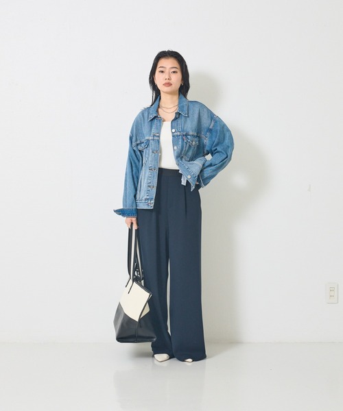 Levi's（リーバイス）の「【追加5】【Levi's/リーバイス】90S トラッカージャケット SOFT AS BUTTER MID/デニムジャケット（デニムジャケット・レディース・ライトブルー/ブラック・フリー）」の9枚目の写真