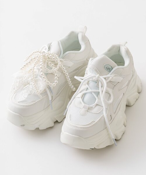 OLIVE des OLIVE（オリーブデオリーブ）の「パールリボンチャーム（ネックレス・レディース・シルバー/ホワイト・FREE）」の6枚目の写真