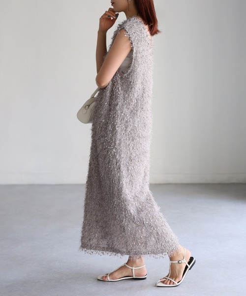 Riberry（リベリー）の「フェザーヤーンフリンジジャンスカワンピ（ジャンパースカート・レディース・ブラック/グレー・MEDIUM）」の6枚目の写真