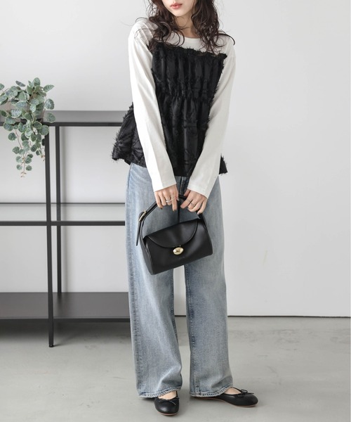 AMELY(エミリー)の「ジャガードペプラムドッキングトップス(Tシャツ/カットソー・レディース・カーキ/ホワイト/ブラック/ネイビー・フリー)」の7枚目の写真