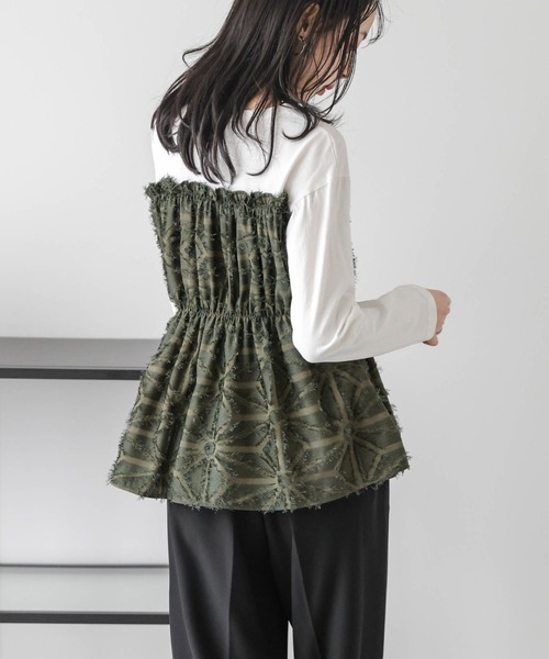 AMELY(エミリー)の「ジャガードペプラムドッキングトップス(Tシャツ/カットソー・レディース・カーキ/ホワイト/ブラック/ネイビー・フリー)」の17枚目の写真
