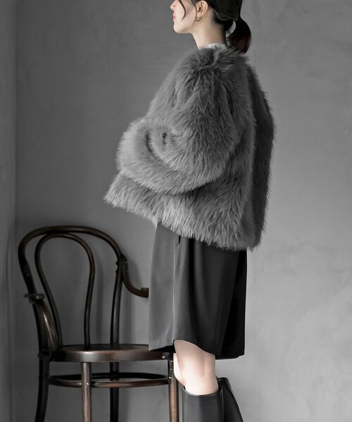 ロングフェイクファーノーカラーショートコート（ノーカラージャケット