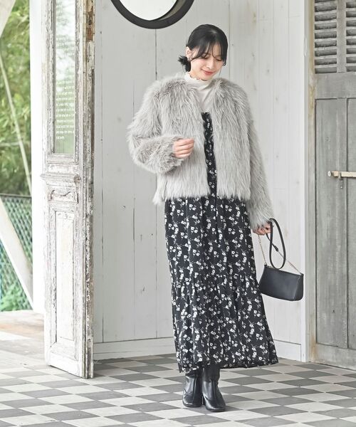 ロングフェイクファーノーカラーショートコート（ノーカラージャケット
