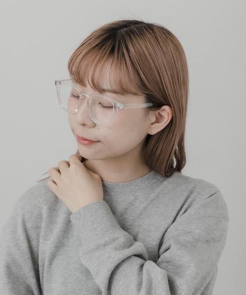 SMELLY(スメリー)の「ウェリントンクリアダテメガネ(メガネ・レディース・クリア・-)」の4枚目の写真