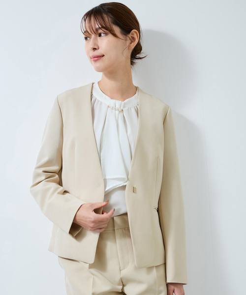 Jayro（ジャイロ）の「【360度ストレッチ】セットアップ対応ノーカラージャケット（ノーカラージャケット・レディース・ネイビー/ベージュ/ブラック・L/M/S）」の4枚目の写真