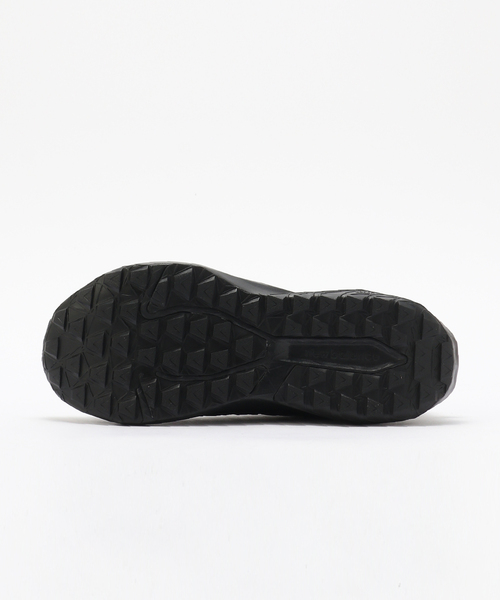NEW BALANCE(ニューバランス)の「New Balance (ニューバランス) MTNTRGB6(スニーカー・メンズ・ブラック・26cm/26.5cm/27cm/27.5cm/28cm)」の4枚目の写真