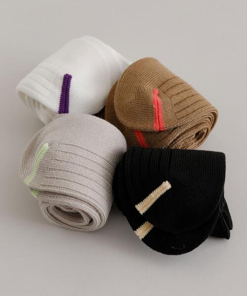 URBAN RESEARCH（アーバンリサーチ）の「『UR TECH』ワイドリブソックス（ソックス/靴下・レディース・ベージュ/オフホワイト/グレー/ブラック・22/24）」の12枚目の写真