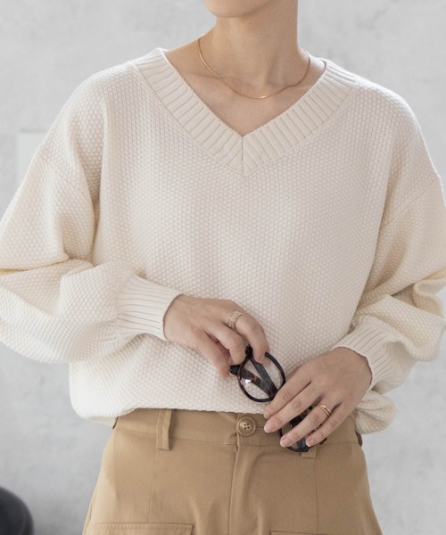 NAVY(ネイビー)の「【nAvy】カノコVネックプルオーバー ニット(ニット/セーター・レディース・ホワイト/ピンク/ブラック/サックスブルー・フリー)」の7枚目の写真