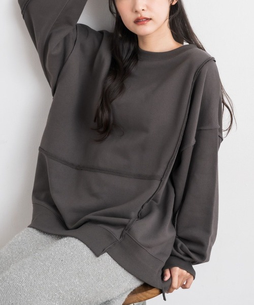 RETRO GIRL(レトロガール)の「リメイク風トレーナー(Tシャツ/カットソー・レディース・チャコールグレー/レッド/ホワイト系その他・FREE)」の2枚目の写真