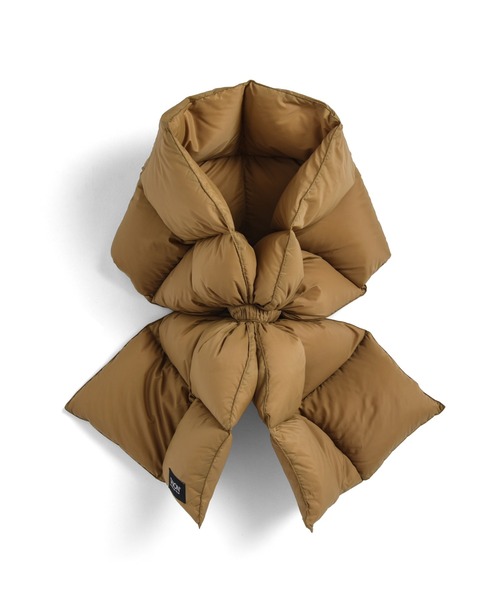 TAION（タイオン）の「【TAION（タイオン）】〈GOODS〉マウンテン ボリューム ダウンマフラー（マフラー・メンズ・ベージュ/ライトグレー/ブラック/ライトブラウン/ダークグレー/ダークネイビー/レッド系その他2・ONESIZE）」の5枚目の写真