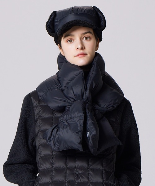 TAION（タイオン）の「【TAION（タイオン）】〈GOODS〉マウンテン ボリューム ダウンマフラー（マフラー・メンズ・ベージュ/ライトグレー/ブラック/ライトブラウン/ダークグレー/ダークネイビー/レッド系その他2・ONESIZE）」の2枚目の写真