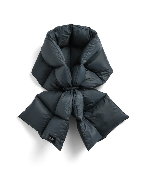 TAION（タイオン）の「【TAION（タイオン）】〈GOODS〉マウンテン ボリューム ダウンマフラー（マフラー・メンズ・ベージュ/ライトグレー/ブラック/ライトブラウン/ダークグレー/ダークネイビー/レッド系その他2・ONESIZE）」の18枚目の写真