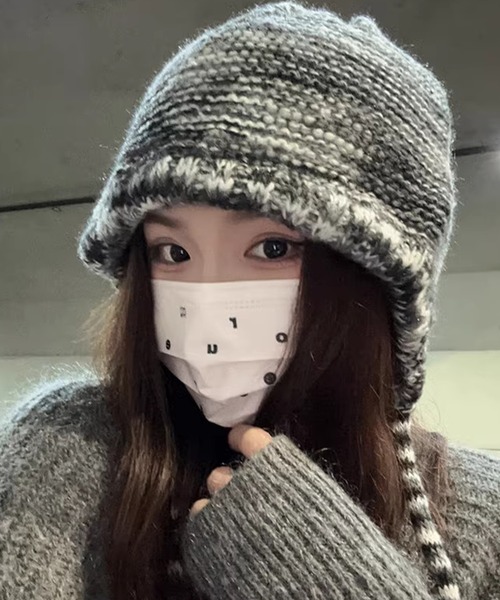 DAY CLOSET(デイ クローゼット)の「レディース グラデーションメランジニットキャップ バラボネット 耳当て(ニットキャップ/ビーニー・レディース・オレンジ系その他/イエロー×グレー/ピンク系その他/ブラック×ホワイト/レッド系その他/カラフル・ONE SIZE)」の2枚目の写真
