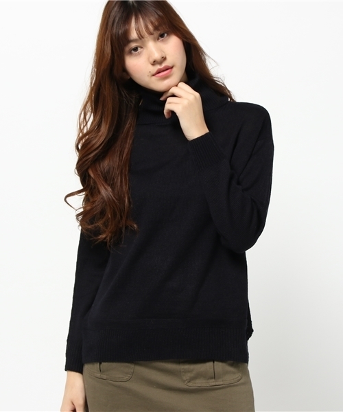 earth music&ecology（アースミュージックアンドエコロジー）の「タートルニットプルオーバー（ニット/セーター・レディース・キャメル/カーキ/ライトグレー/ワインレッド/アイボリー/ネイビー・FREE）」の4枚目の写真