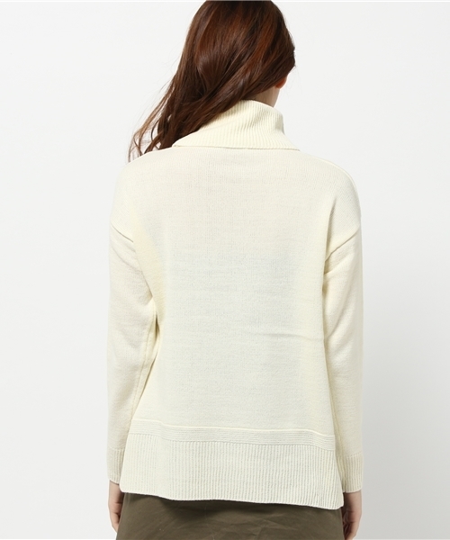 earth music&ecology（アースミュージックアンドエコロジー）の「タートルニットプルオーバー（ニット/セーター・レディース・キャメル/カーキ/ライトグレー/ワインレッド/アイボリー/ネイビー・FREE）」の9枚目の写真