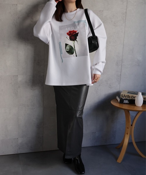 CREARE -LINO-(クレアーレリノ)の「<ユニセックス>発泡プリント フラワーモチーフトップス/カットソー/プルオーバー(スウェット・レディース・ホワイト系その他/ブラック系その他/ブラック系その他2/ホワイト系その他2・L/M)」の11枚目の写真