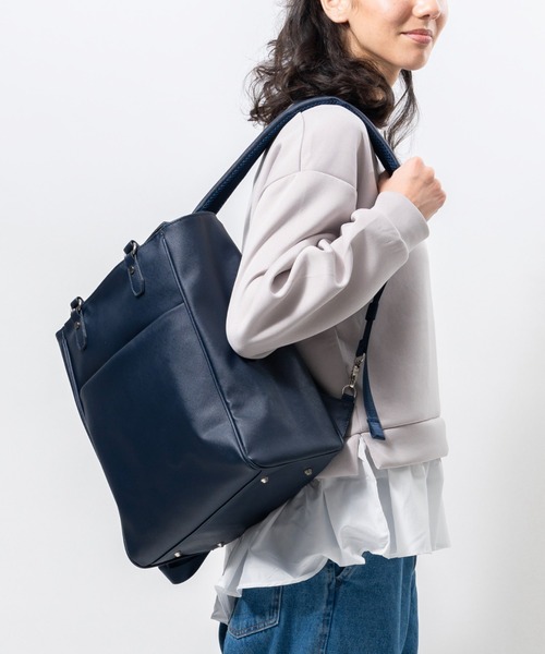 MURA（ムラ）の「PU(サフィアーノ調) 2way リュックベルト付き トートバッグ（トートバッグ・レディース・ブラック/ネイビー/ベージュ・FREE）」の3枚目の写真