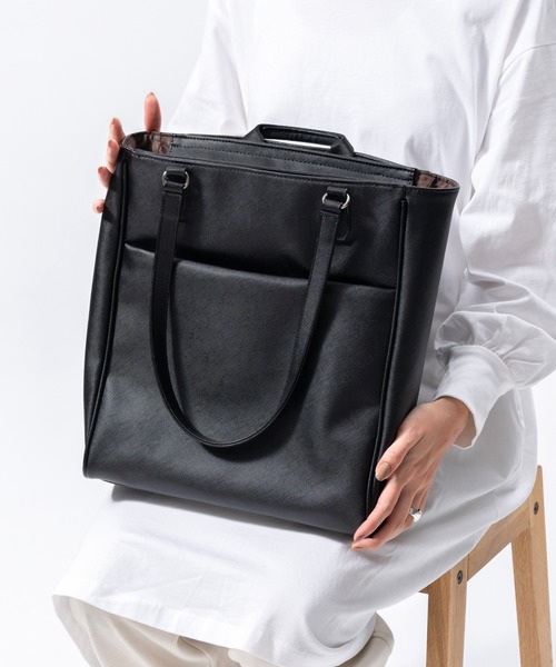 MURA（ムラ）の「PU(サフィアーノ調) 2way リュックベルト付き トートバッグ（トートバッグ・レディース・ブラック/ネイビー/ベージュ・FREE）」の10枚目の写真