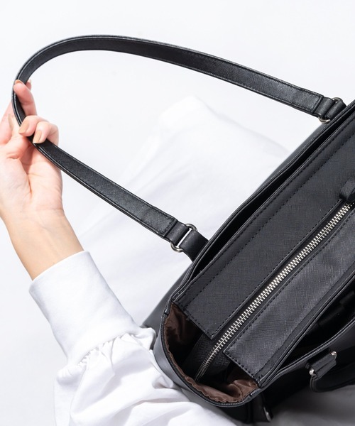 MURA（ムラ）の「PU(サフィアーノ調) 2way リュックベルト付き トートバッグ（トートバッグ・レディース・ブラック/ネイビー/ベージュ・FREE）」の18枚目の写真